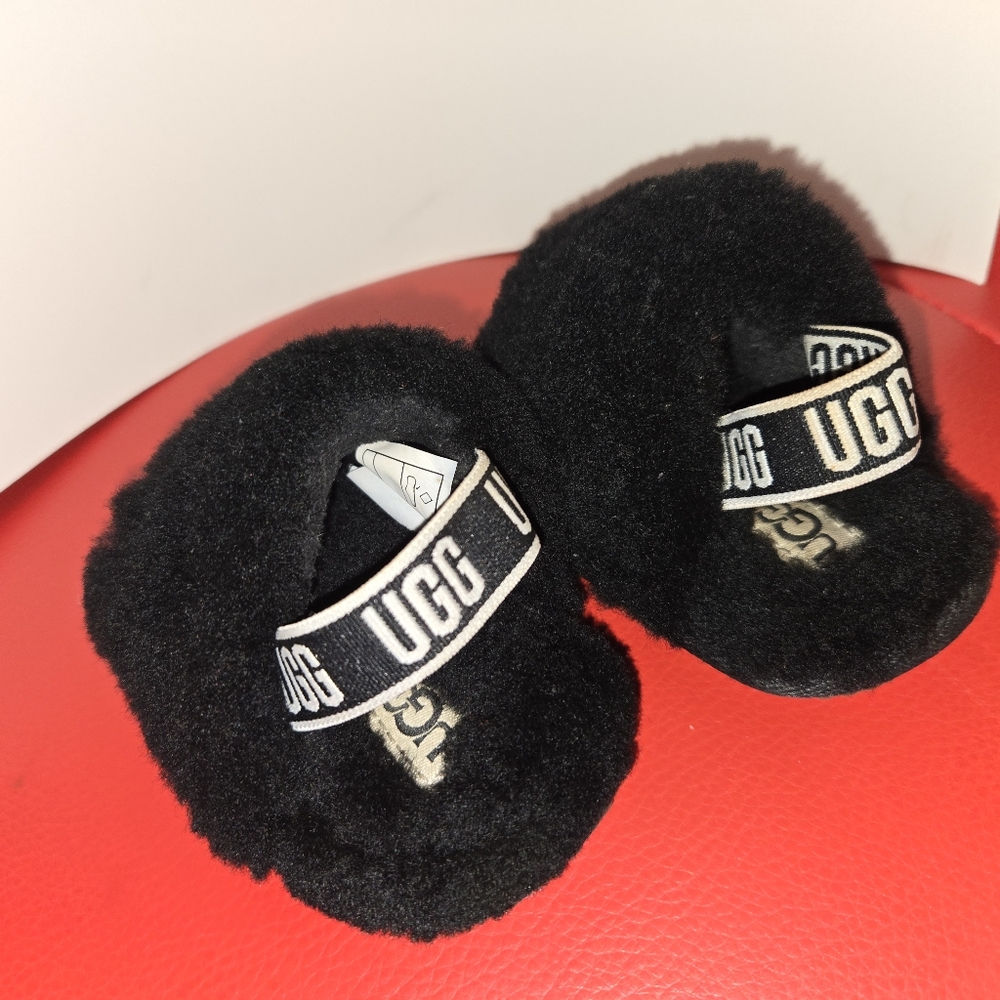 UGG Toddler Fluff Yeah Black Slides Infant  02/03. (6-12 Months)